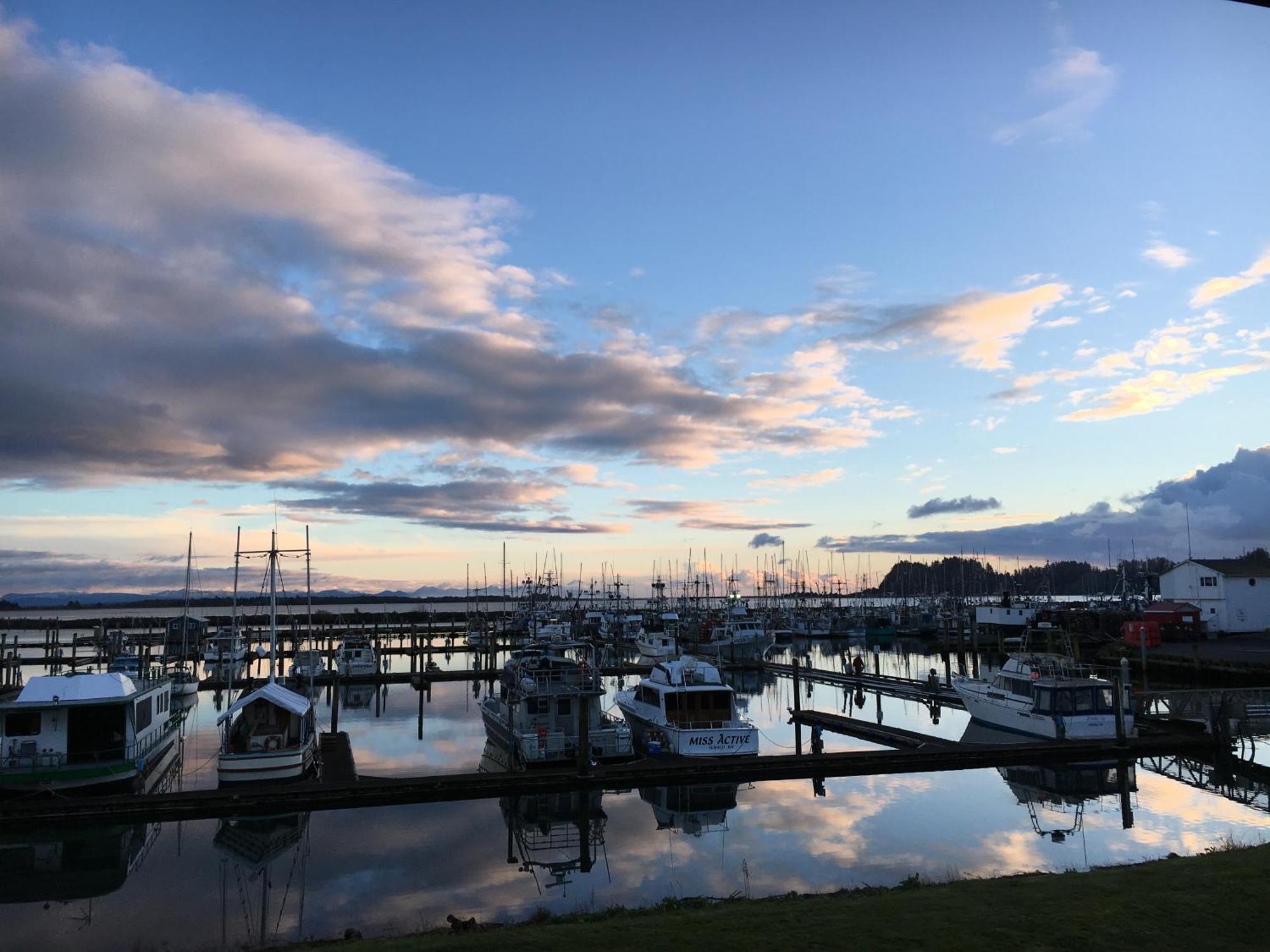 Salt & Pub Ilwaco
