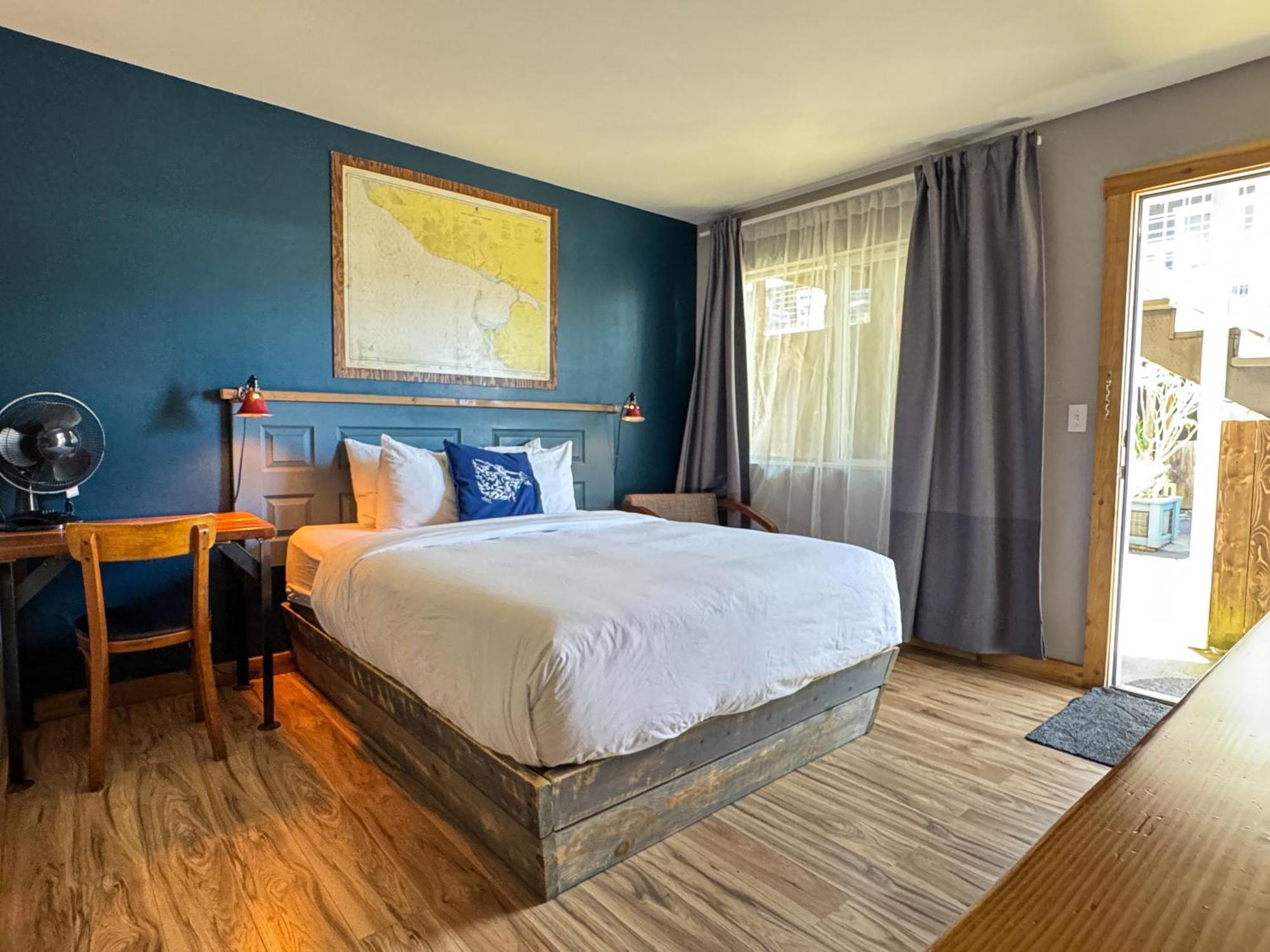 Salt & Pub Hotel Ilwaco
